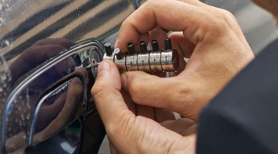 Professional residential roofers in Loretto, KY